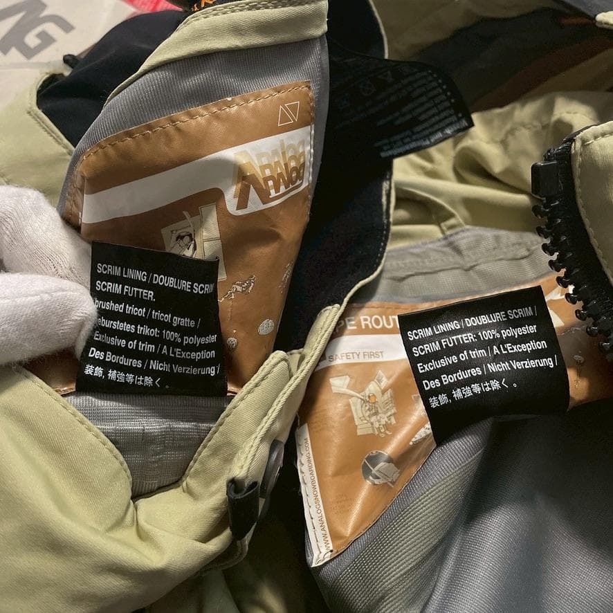 【新品タグ付き】バートン アナログ エントラント Dermizax ボードウェア