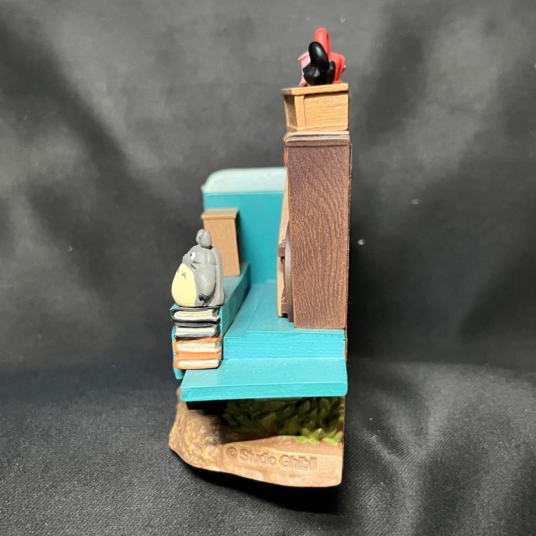 となりのトトロ 2023年 ジオラマスタンド 草壁です。引越してきました