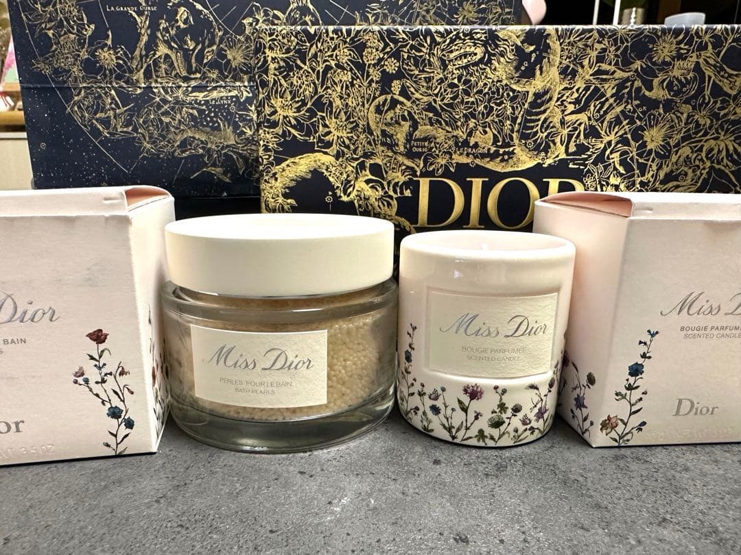Miss Dior バスパール＆香り付きキャンドルセット - メルカリ