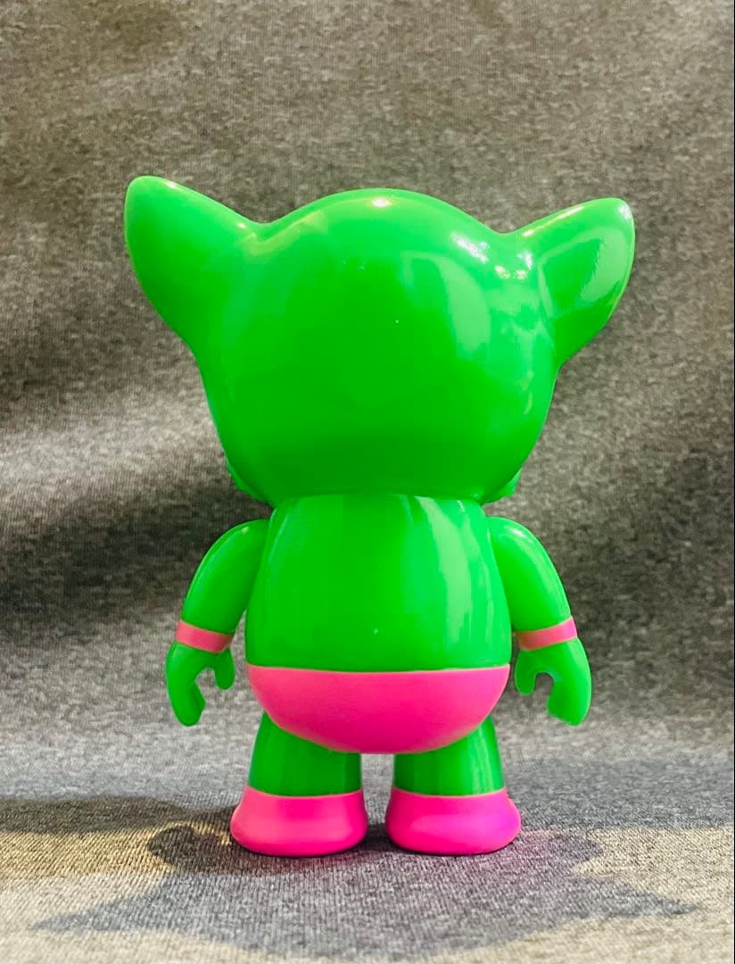 One up アートジャンキー カームキャットレスラー ソフビ - メルカリ