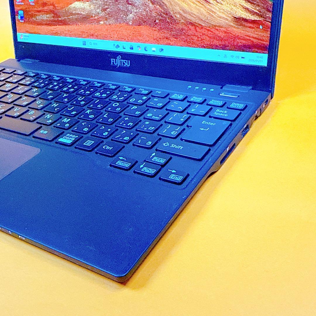 第8世代i7‼️windows11 ノートパソコン 爆速SSD オフィス2021