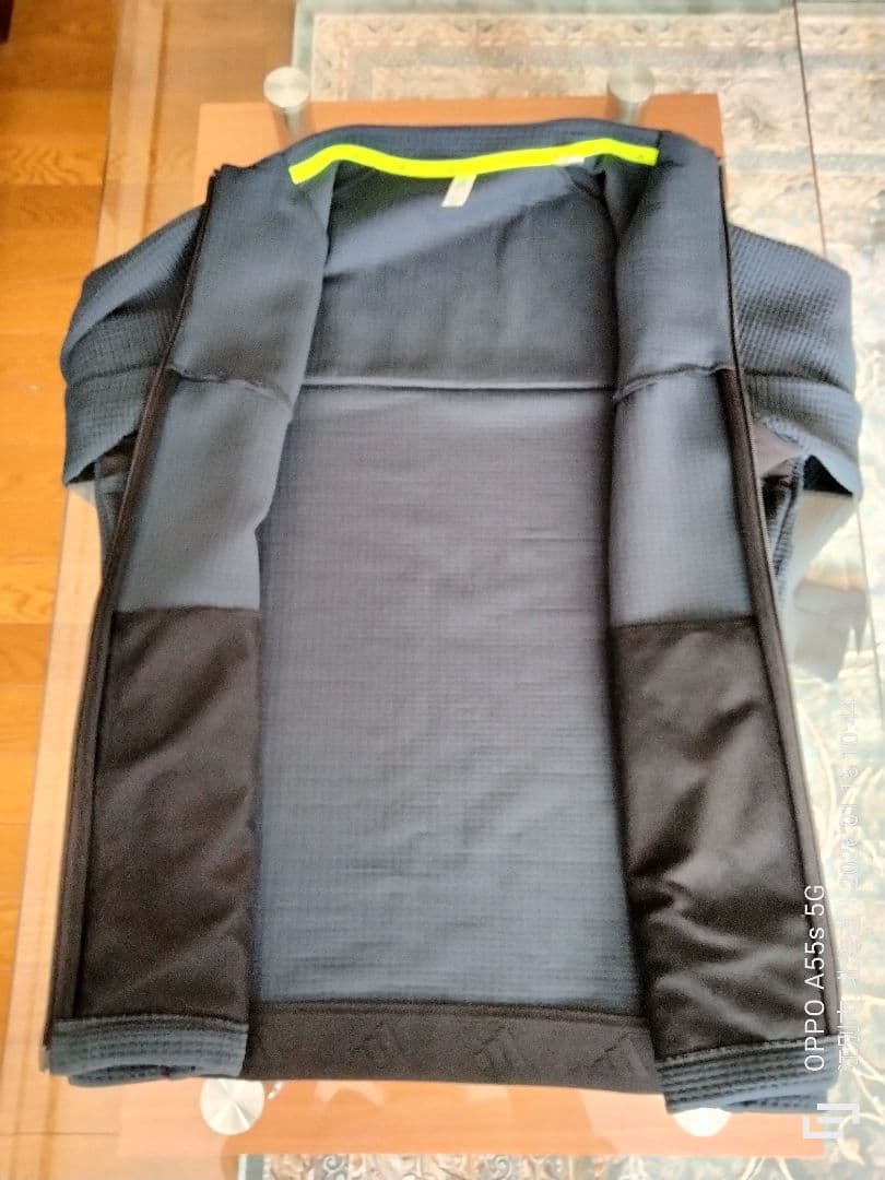 adidasメンズゴルフウェア セットアップ上・下セット販売（Lサイズ）