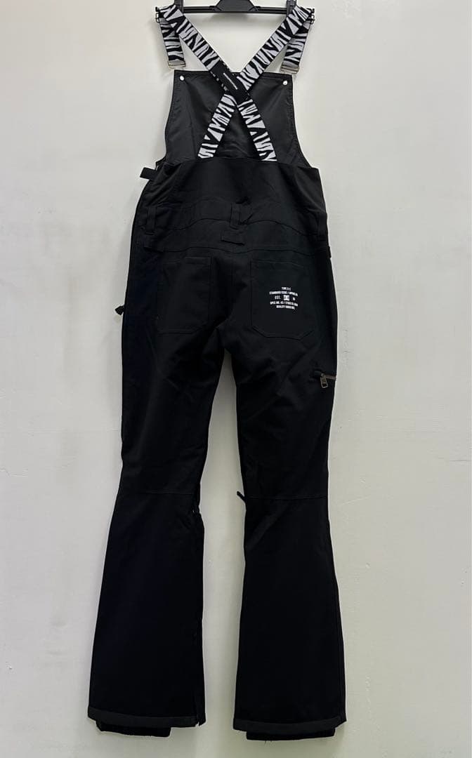 【新品】DC ディーシー　スノーウェア　ウェア　レディースウェア　ビブ　Mサイズ