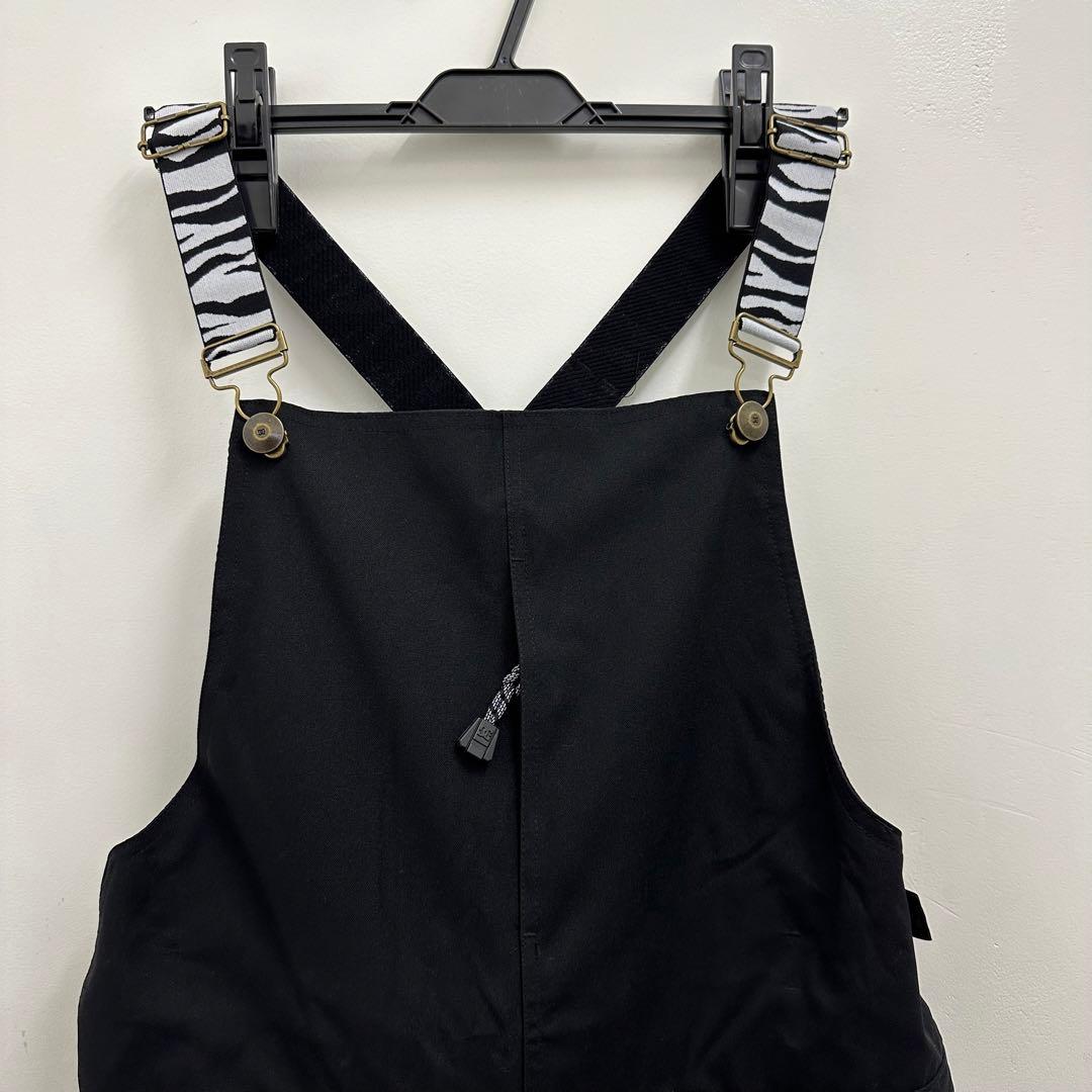 【新品】DC ディーシー　スノーウェア　ウェア　レディースウェア　ビブ　Mサイズ