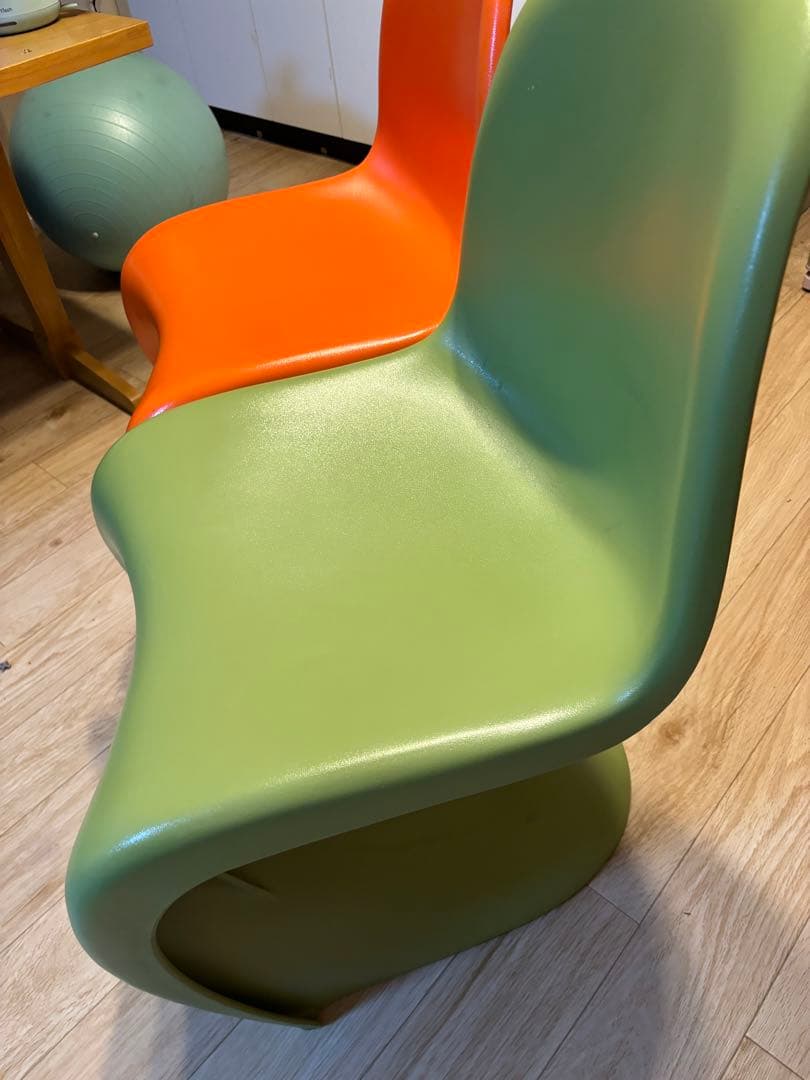 パントンチェアー　リプロダクト　北欧風　ポップ原色　椅子