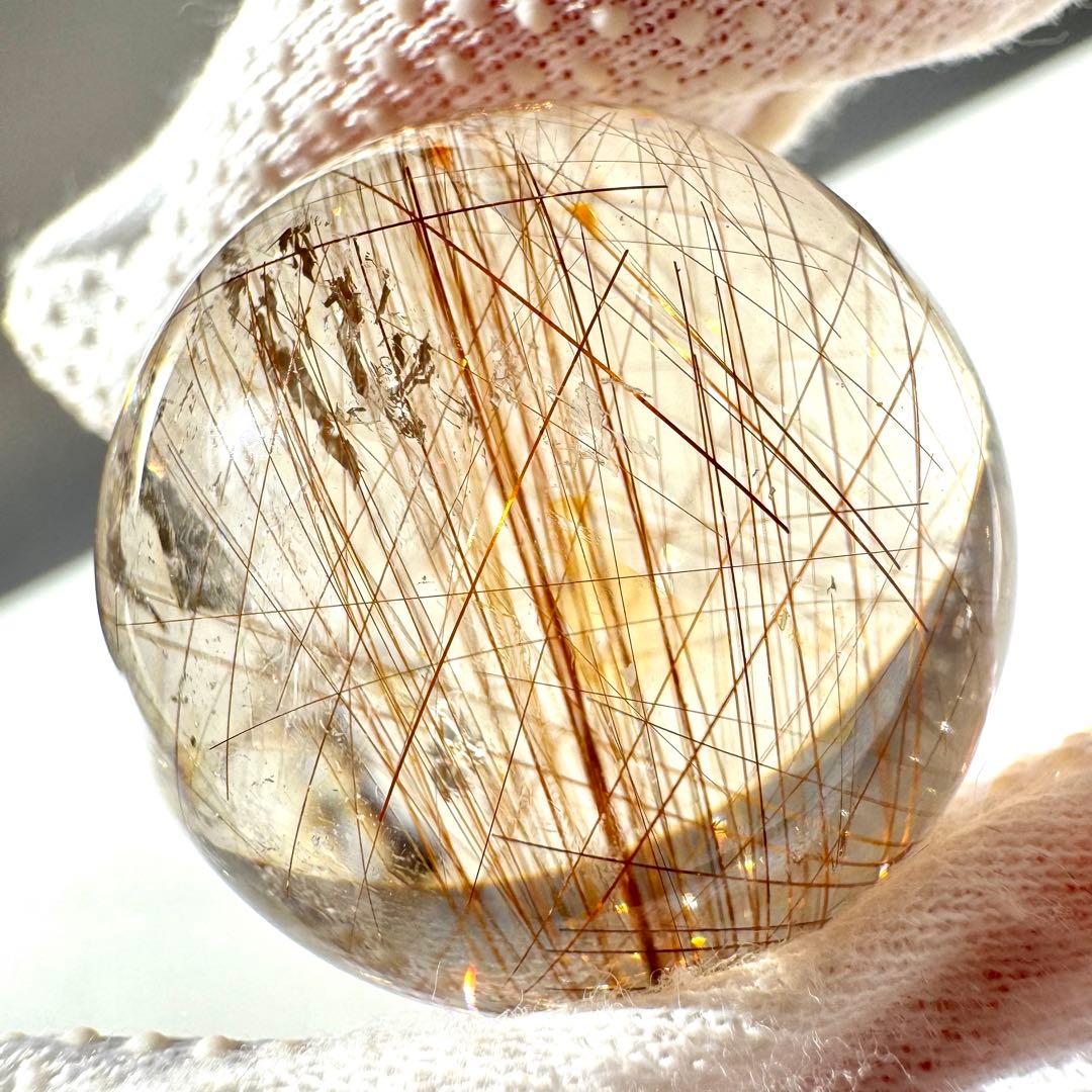 ルチルクォーツ 水晶 丸玉 30.6mm 台座付き