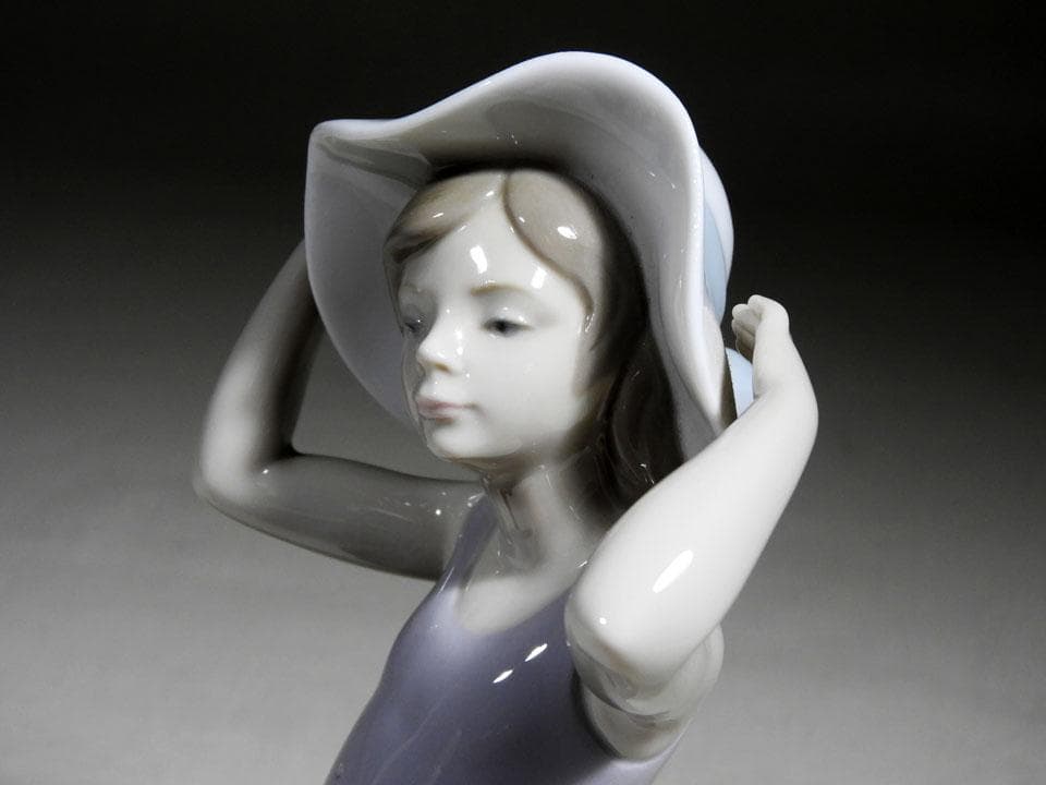 ●リヤドロ 70s 若草色の少女 5011 フィギュリン 陶器 高さ26.5㎝