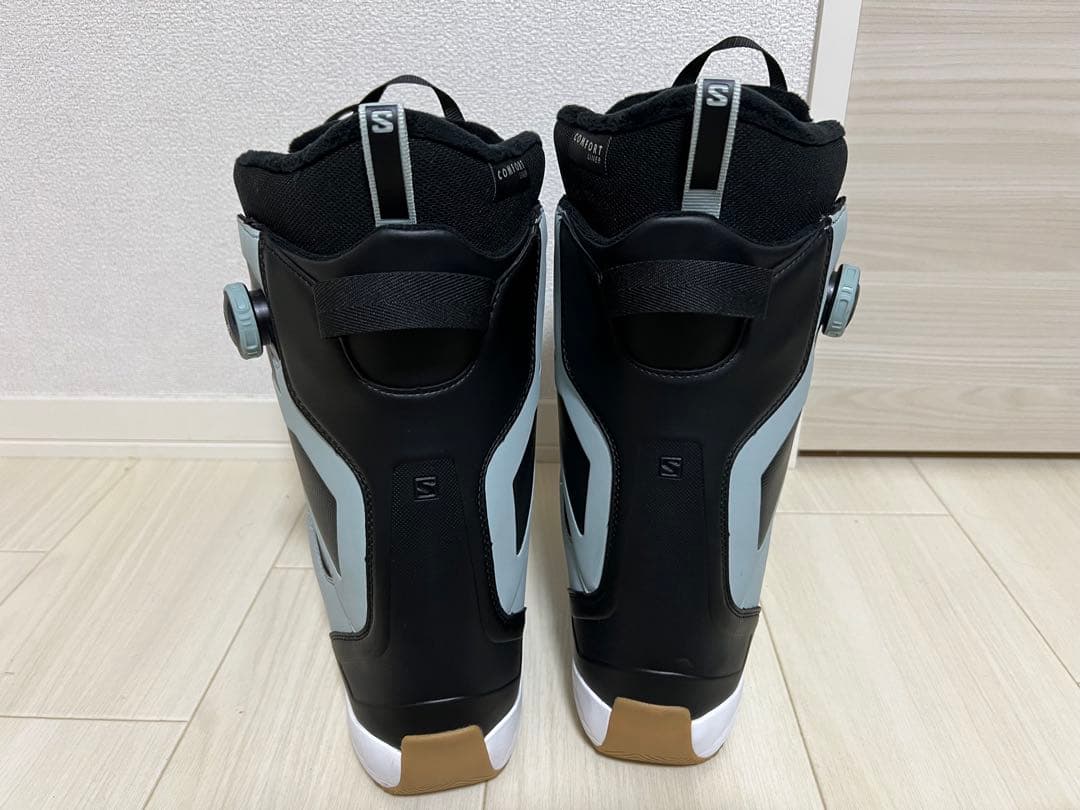 SALOMON スノーボードブーツ 黒/水色