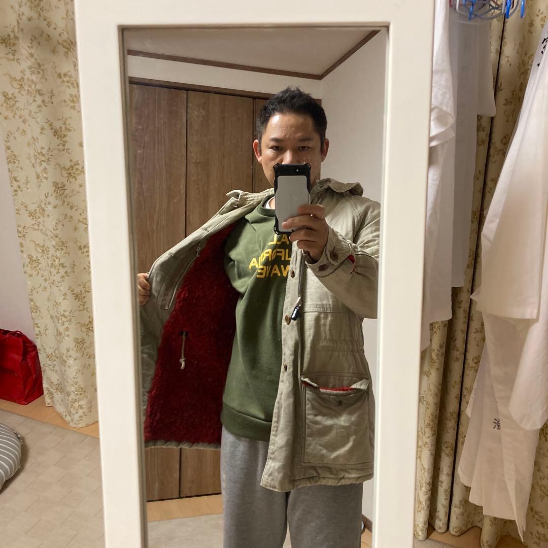 ハリウッドランチマーケット ミリタリージャケット ボア 赤 毛糸