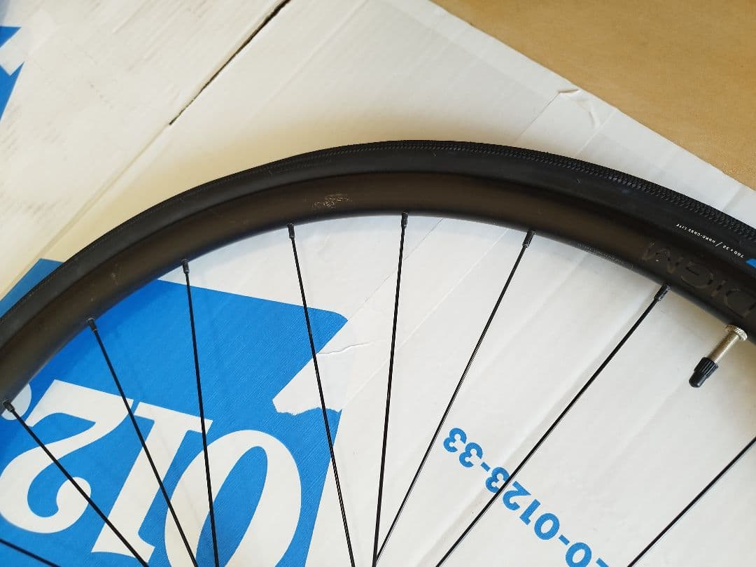 Bontrager Paradigm 700c　ディスクブレーキ 前後ホイール