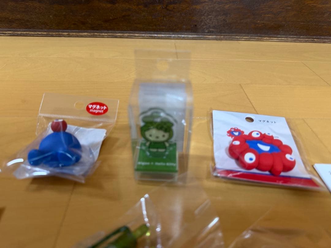 大阪万博　ミャクミャク　お尻マグネット　キティスタンプ　グッズ新品未開封品セット