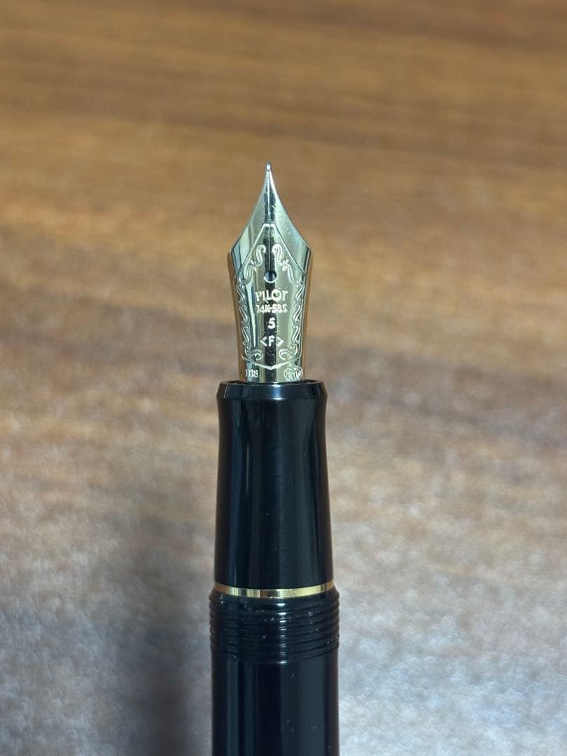 PILOT カスタム74万年筆 黒 F