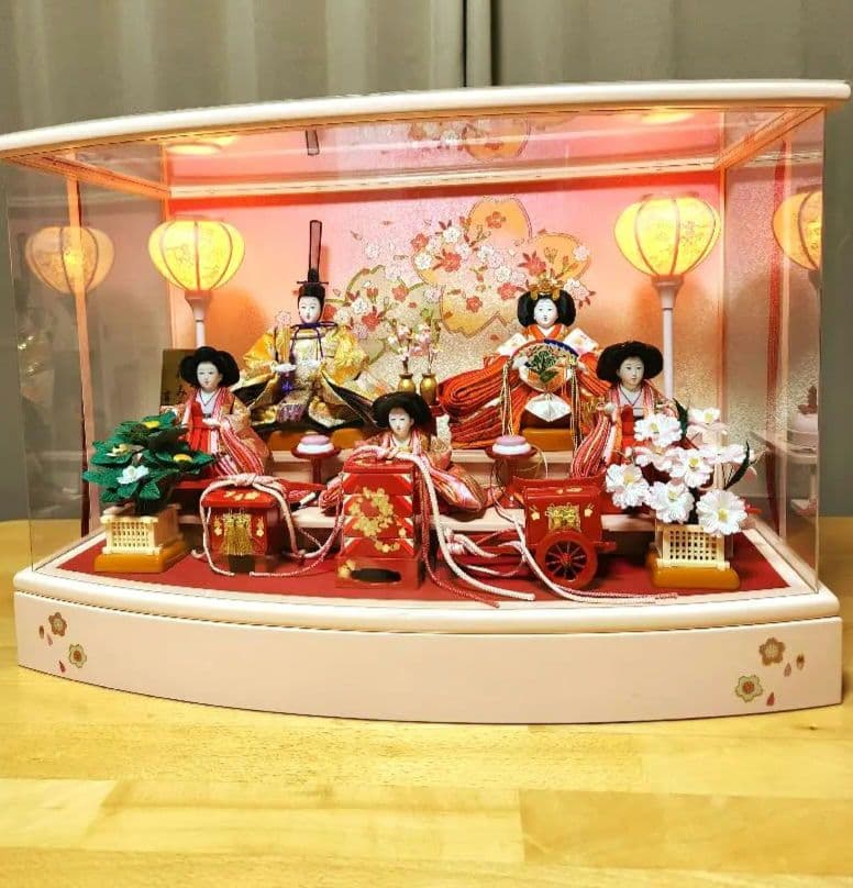 送料込✧* 雛人形 吉徳 五人飾り オルゴール・ ガラスケース 定価約7万