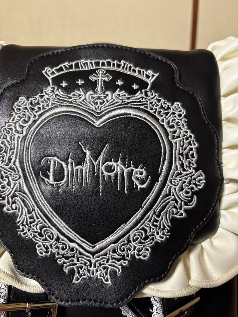 DimMoir HeartCoreミニフリルリュック　Black×White