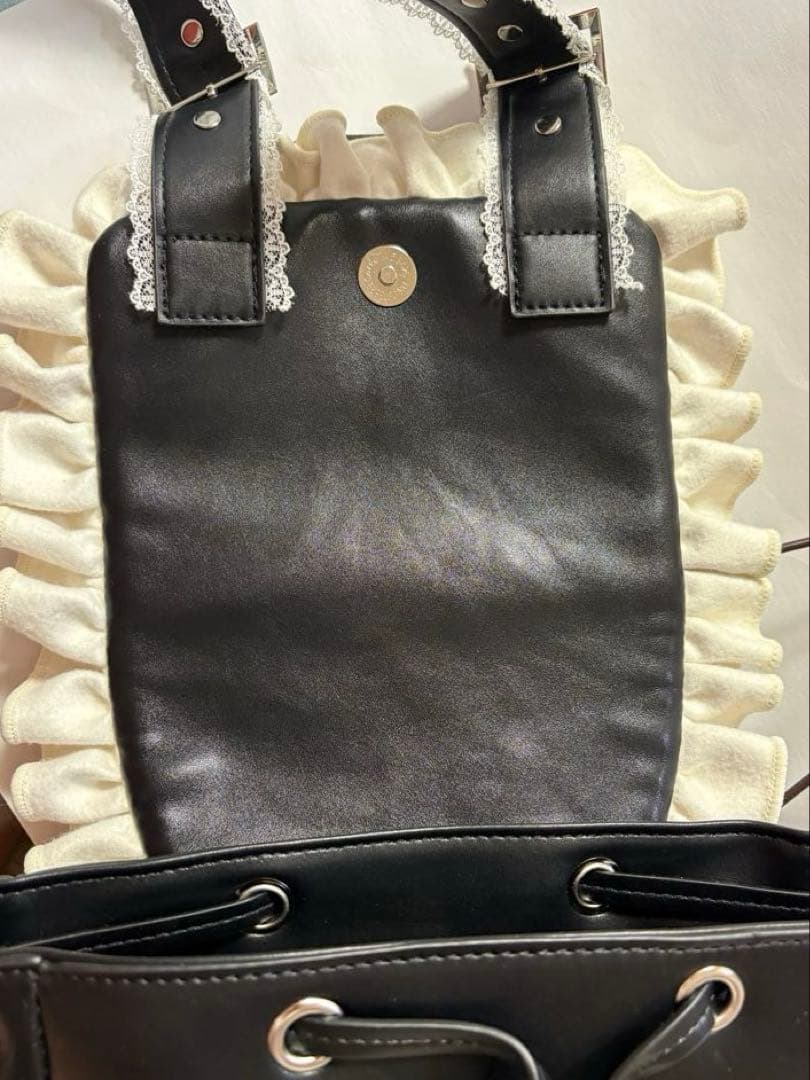 DimMoir HeartCoreミニフリルリュック　Black×White