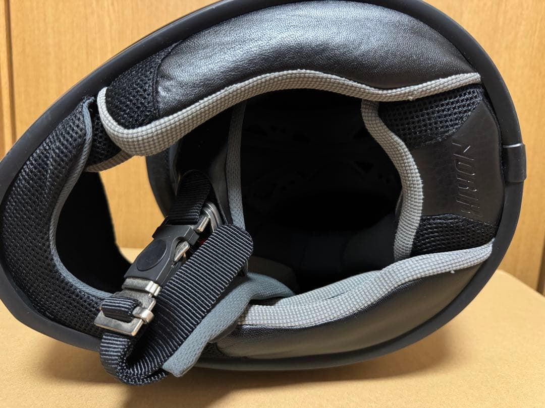 SIMPSON NORIX スーパーバンディット13ブラック 59cm SB13