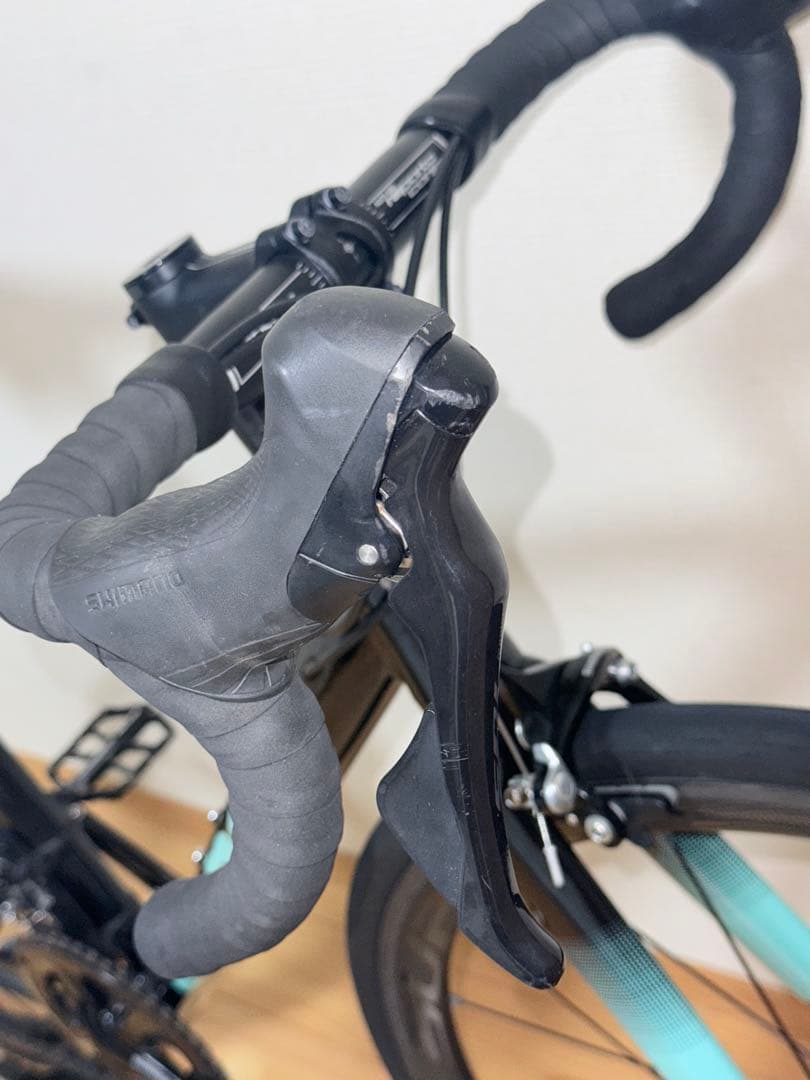 Bianchi ロードバイク ブラック/アクア