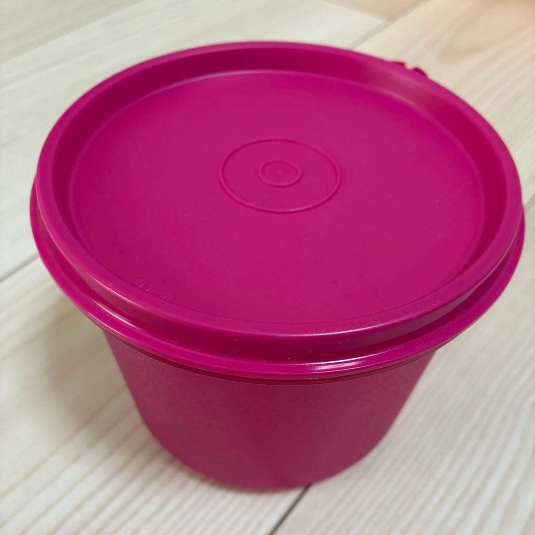 タッパーウェア キャニスター 丸型 容器 - メルカリ