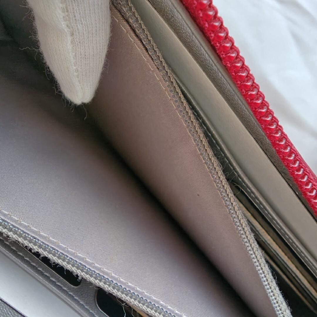 CHANEL シャネル カメリア ラウンドジップ 長財布 赤