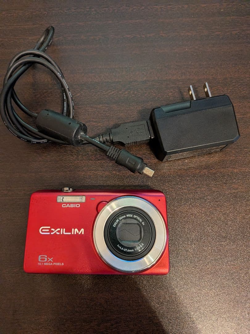 【美品】CASIO EXILIM 16.1MP コンパクトデジタルカメラ