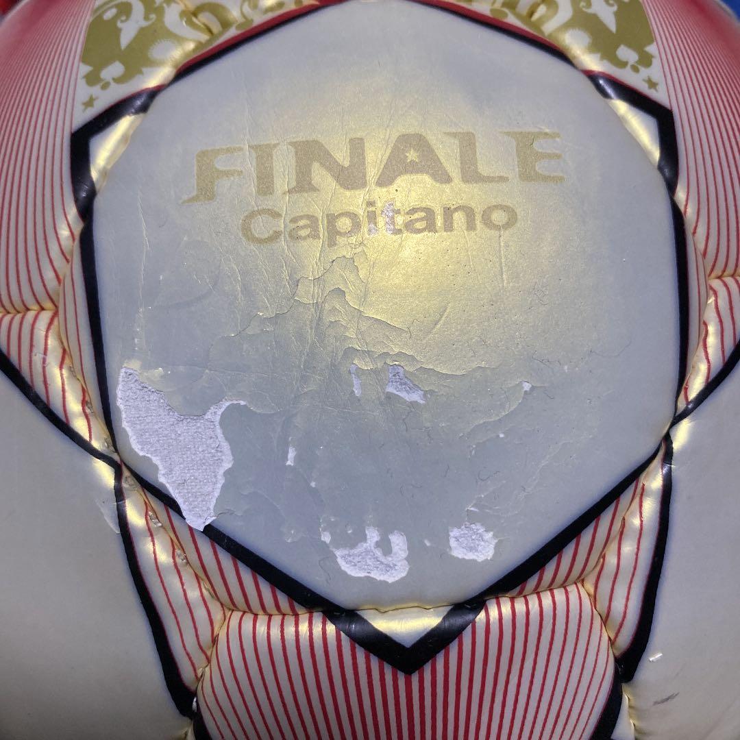サッカーボール　5号球　フィナーレキャピターノ