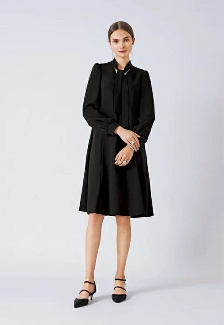 未使用級✨'23年 フォクシー 8万 ボウタイワンピース ジャンヌドレス 黒