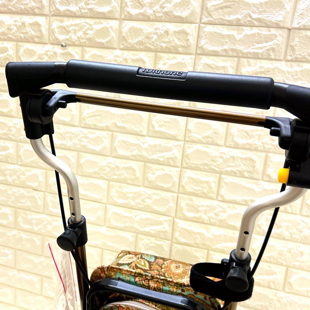 極美品　ウィズワン シルバーカー ライトステップ •タイニーWヌーボー　オム