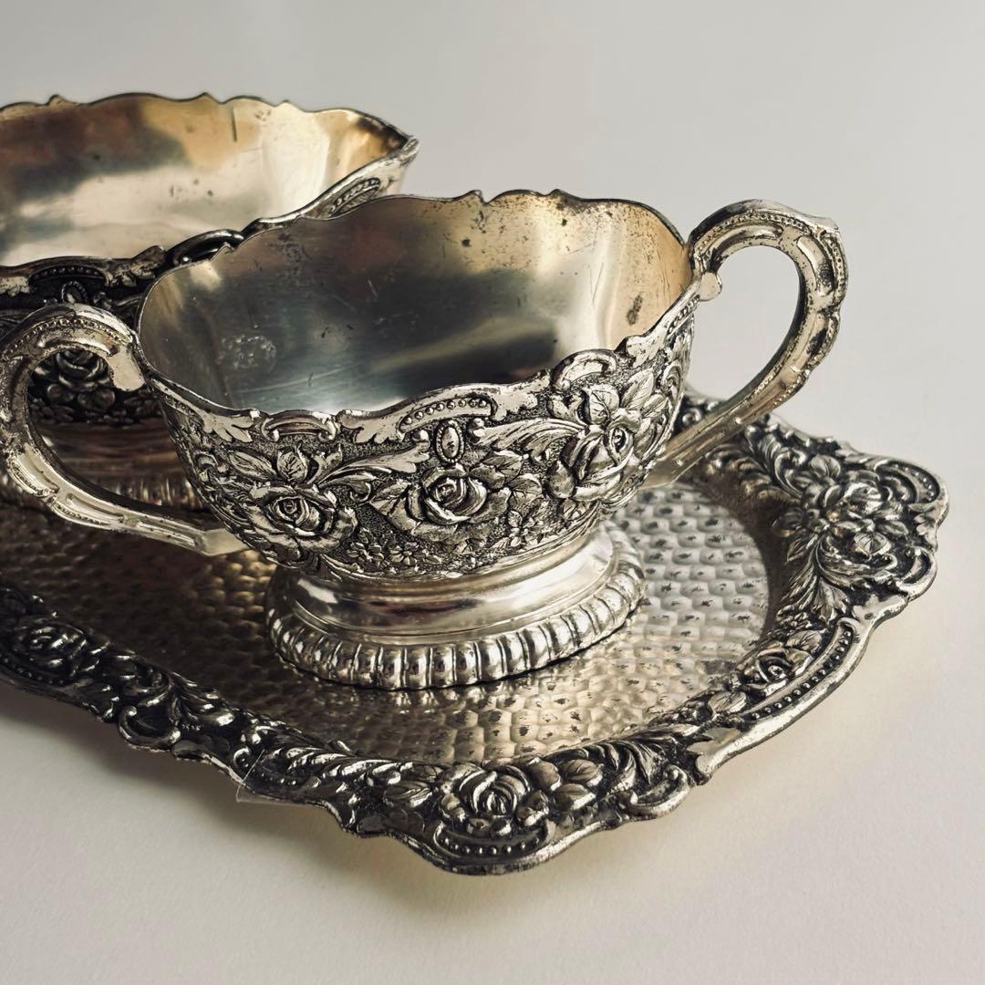 【フランスのヴィンテージ】シュガー&ミルクポット トレイ セット薔薇 銀色