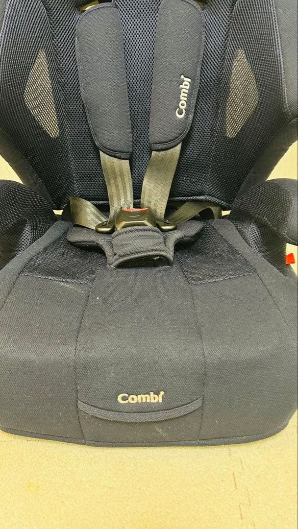 Combi ジョイトリップエアスルー　ジュニアシート　ネイビー