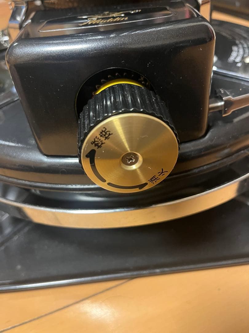 Aladdln BF3912 21年製 アラジンストーヴ ガラス割 引き取り限定の通販