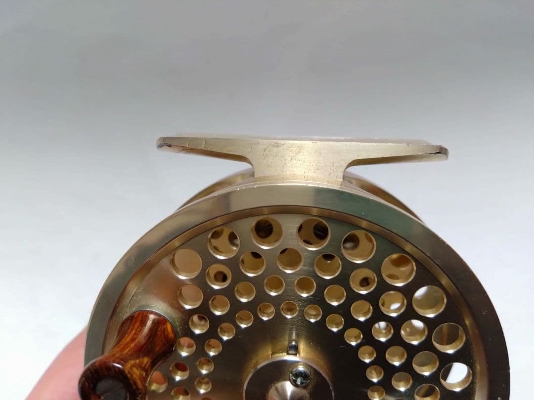 イナガキ フライリール FLY TROUT Ⅲ