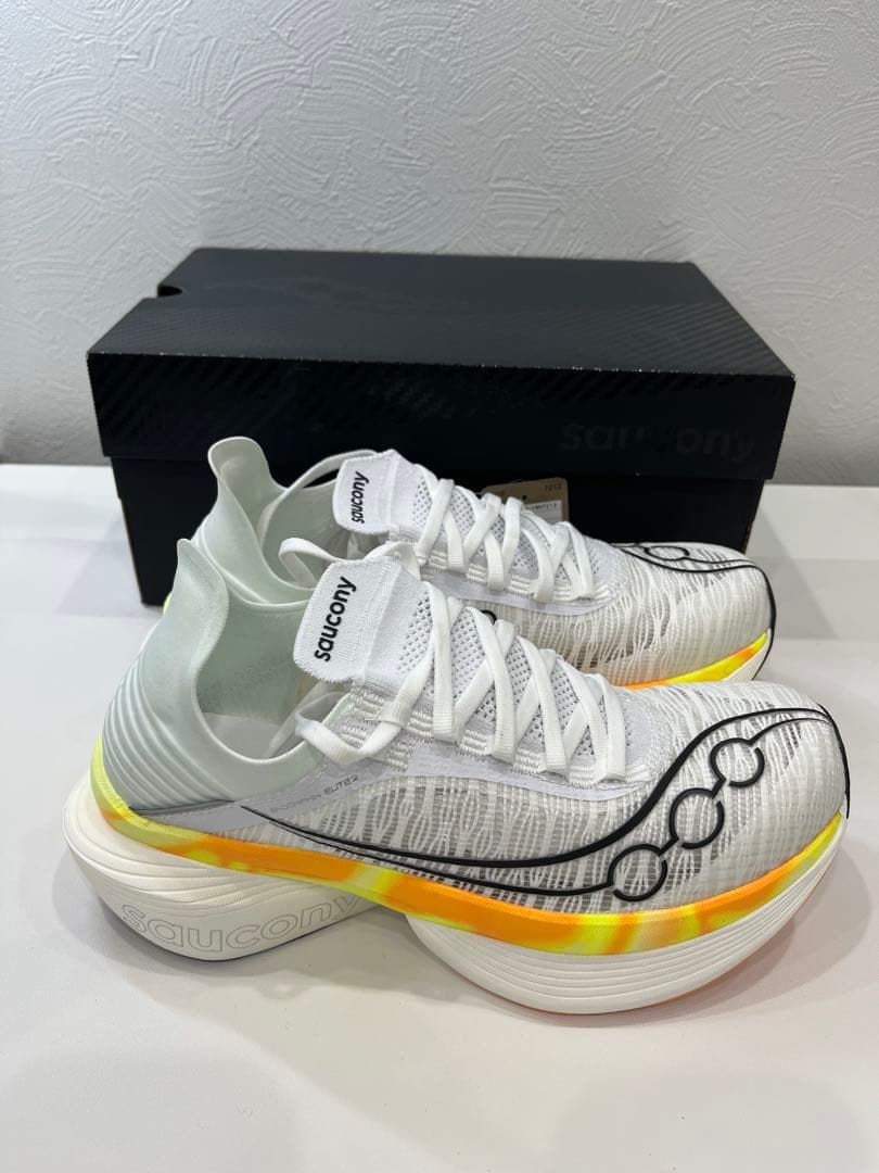 未使用／Saucony エンドルフィンエリート2 25.5cm