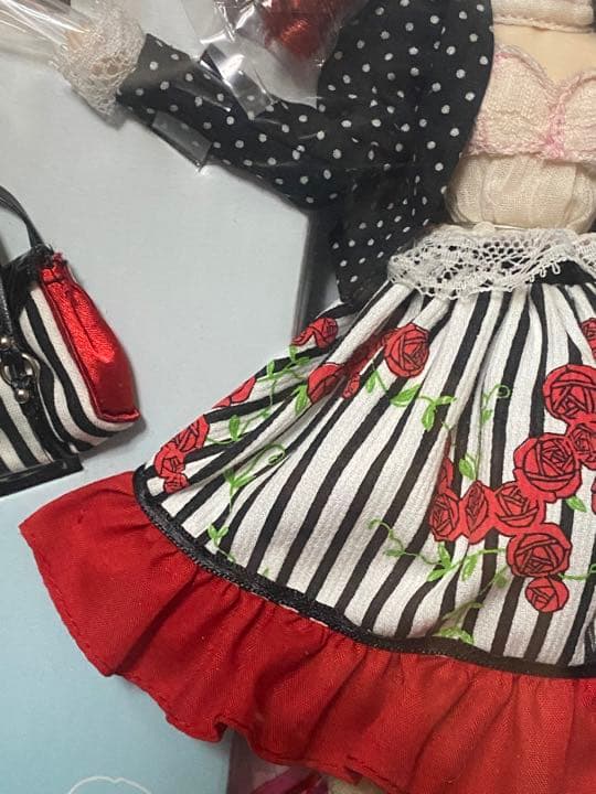 J doll ジェイドール　ネイフン (デ ネイフン ストラーヒェス)