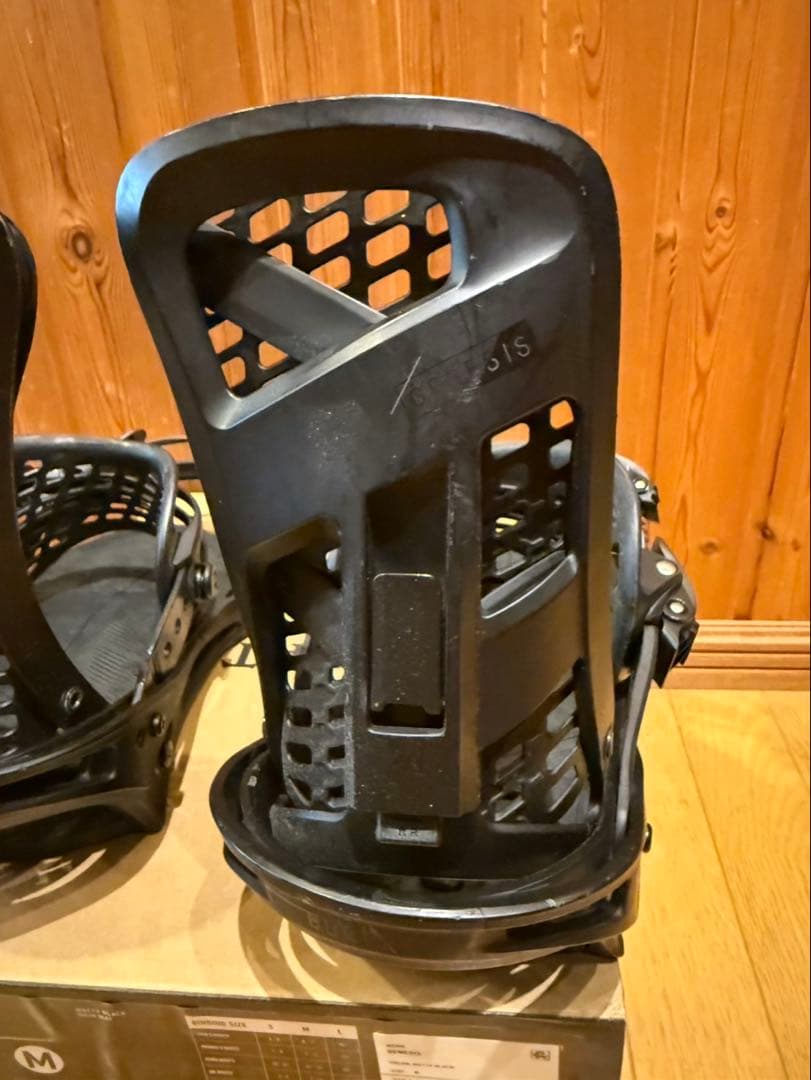 Burton GENESIS MNS ビンディング Mサイズ ブラック