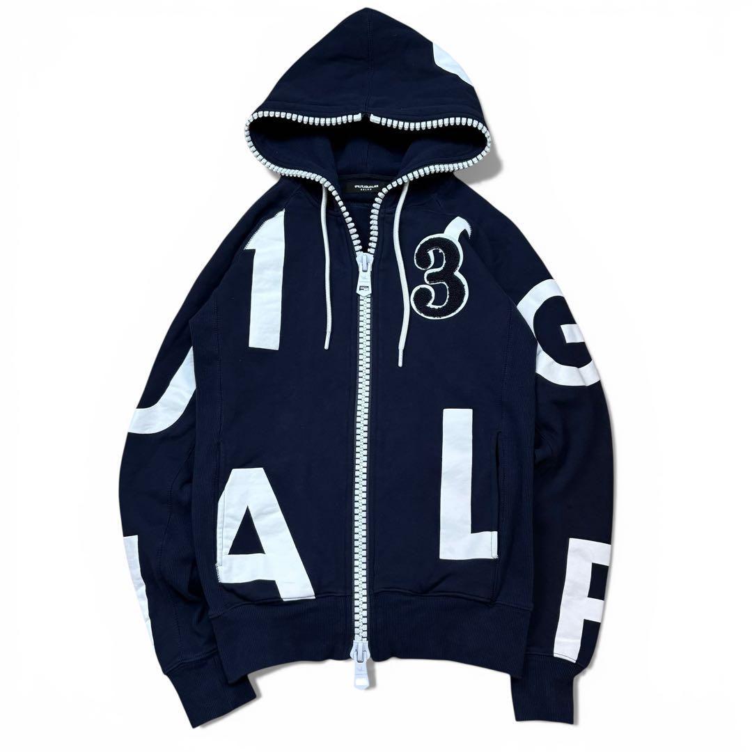 1PIU1UGUALE3 RELAX ランダムロゴ セットアップ スウェット L