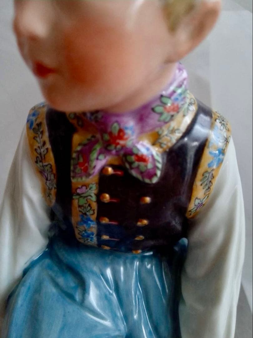 ロイヤルコペンハーゲン フィギュリン 陶器人形 民族衣装シリーズ 人形