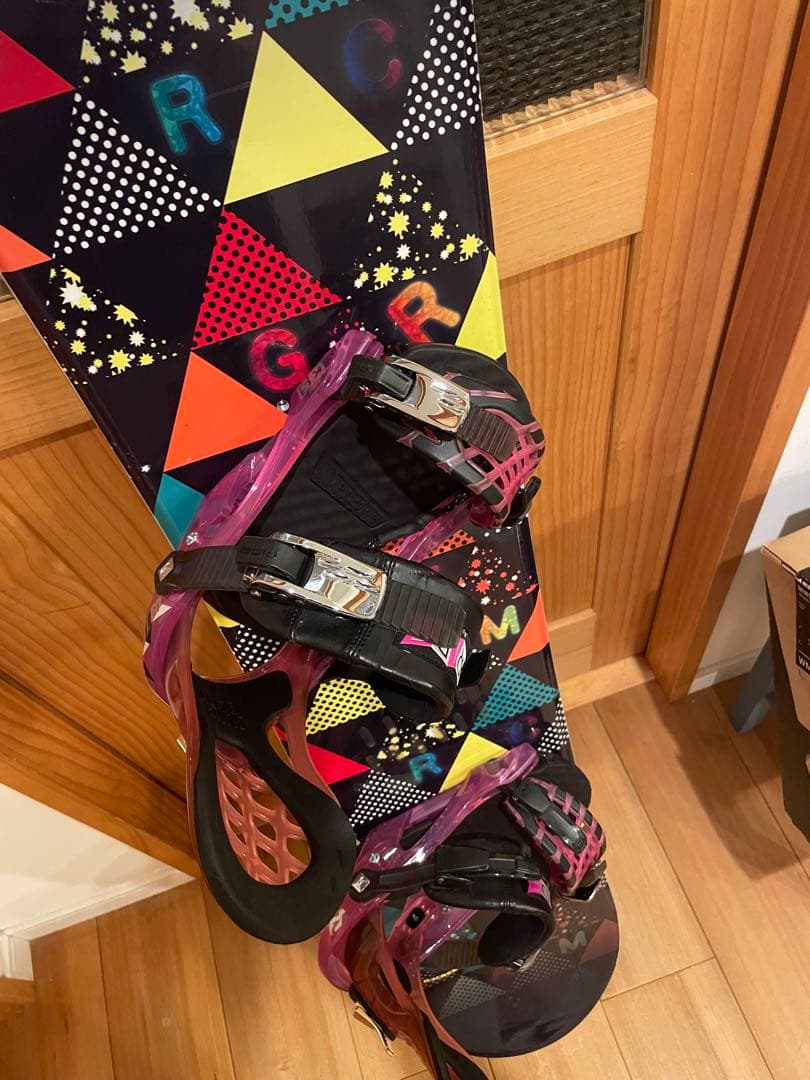 キッズボード！！　　IGNIO 130cm スノーボード3点セット