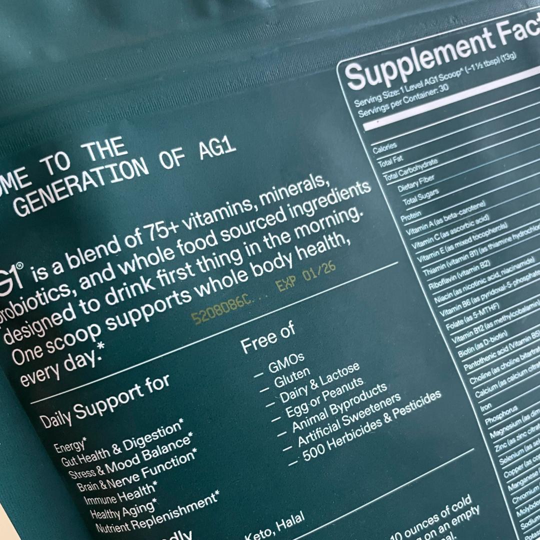 アメリカより届いたばかり　AG1 サプリメント　約30食分＋おまけ1パック