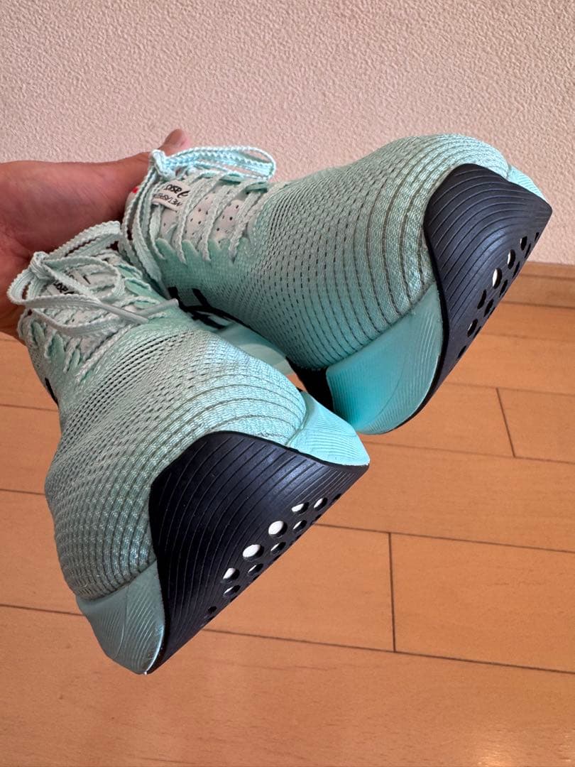 ＜アシックス＞speed Edge Paris ミント/ブラック28cm