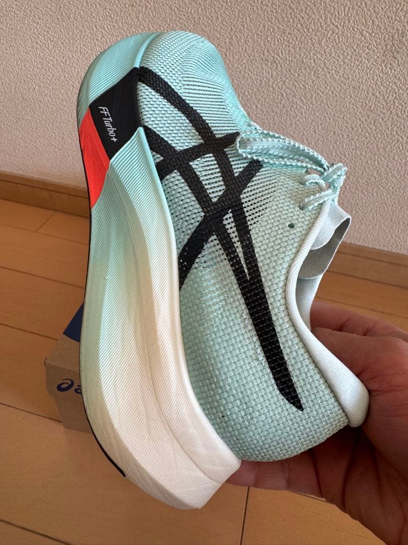 ＜アシックス＞speed Edge Paris ミント/ブラック28cm