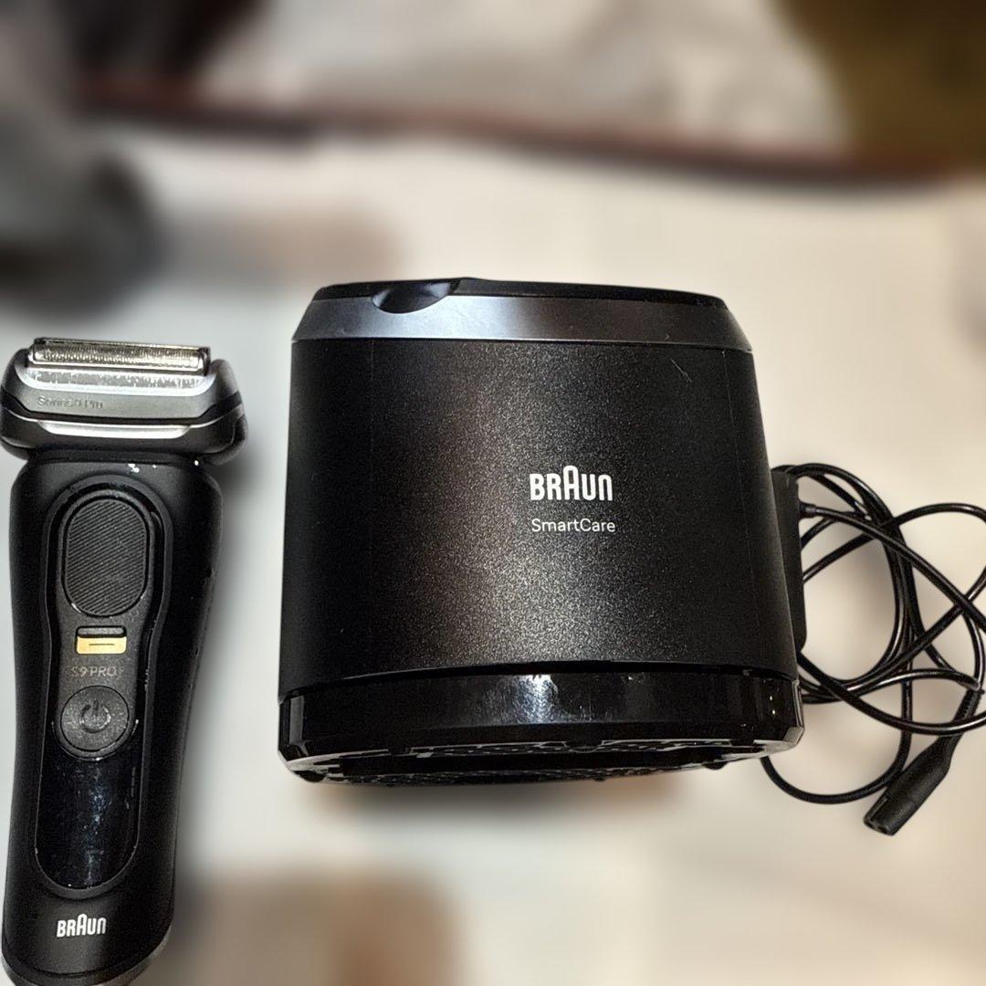 ブラウン シリーズ9 Pro+ メタリックシルバー 本体+充電器+自動洗浄器付け