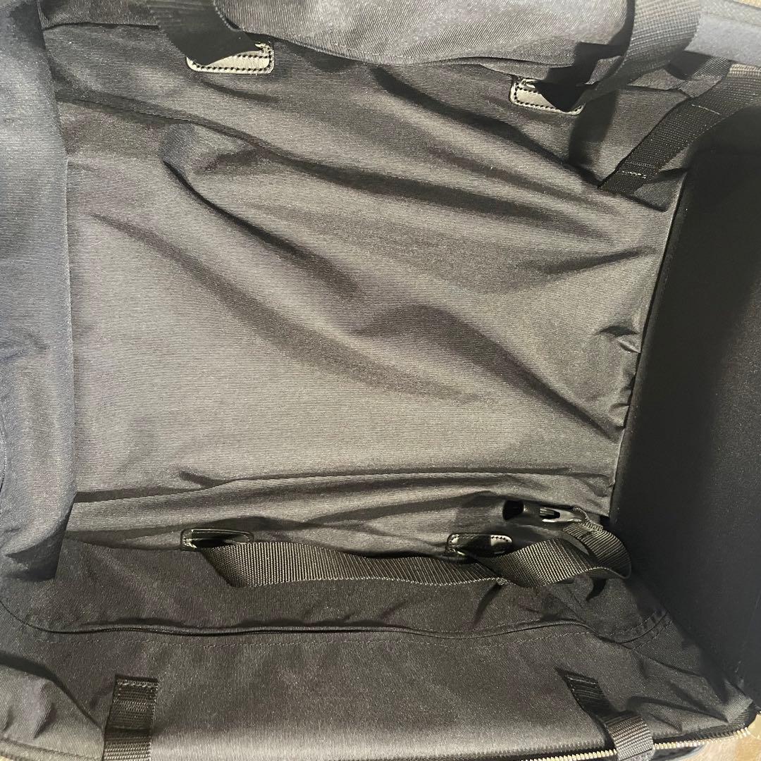 美品★ゲラルディーニ　スーツケース　ブラック　総柄　大容量