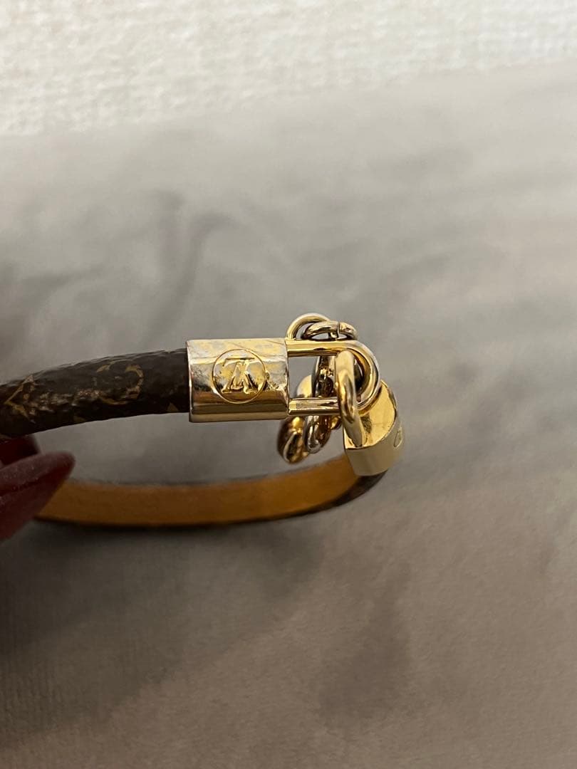 LOUIS VUITTON ヴィヴィエンヌ ブレスレット