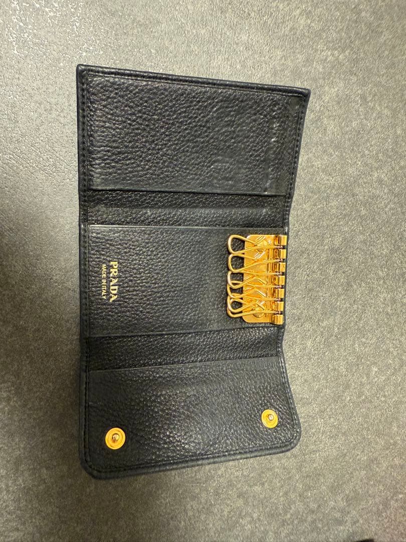 PRADA ブラック ６連キーケース
