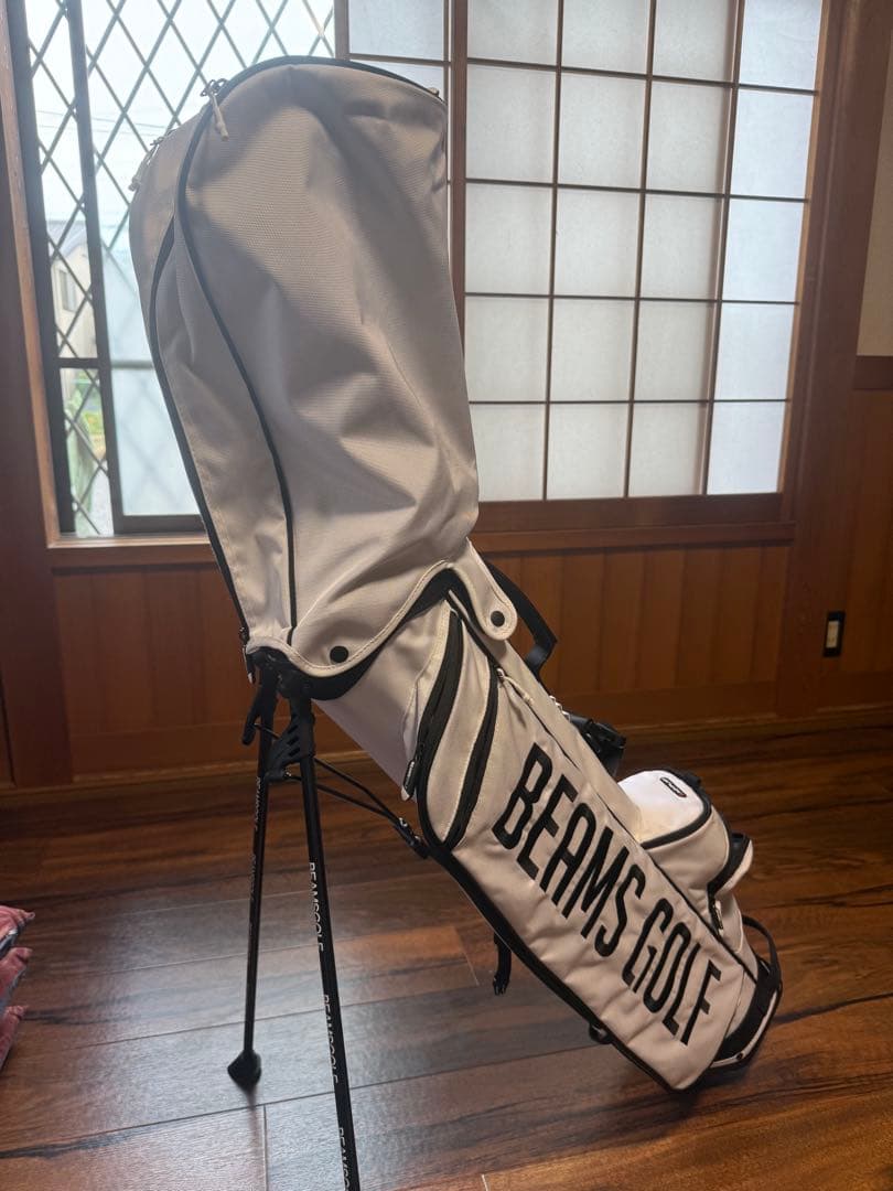 値下げしました。 BEAMS GOLF スタンド付きキャディバッグ ホワイト