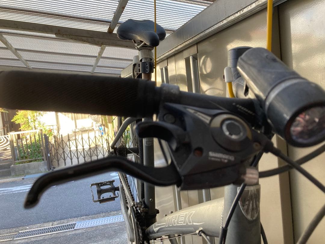 po-san専用　大阪府　クロスバイク TREK FX7.2 定価6.5万円