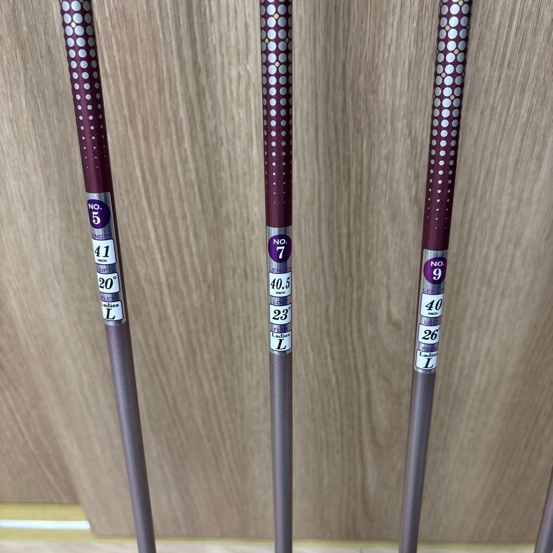 ゼクシオ9レディースゴルフクラブセット➕オデッセイパター