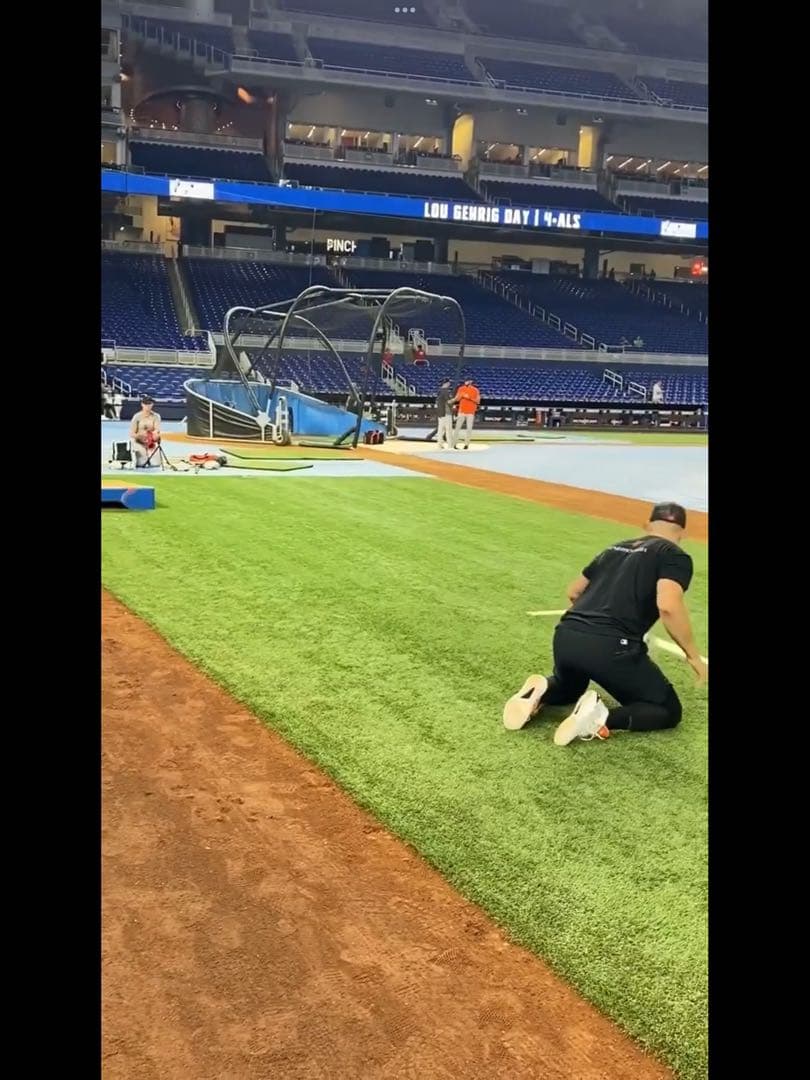 パワーアリーライト　ピッチングマシン