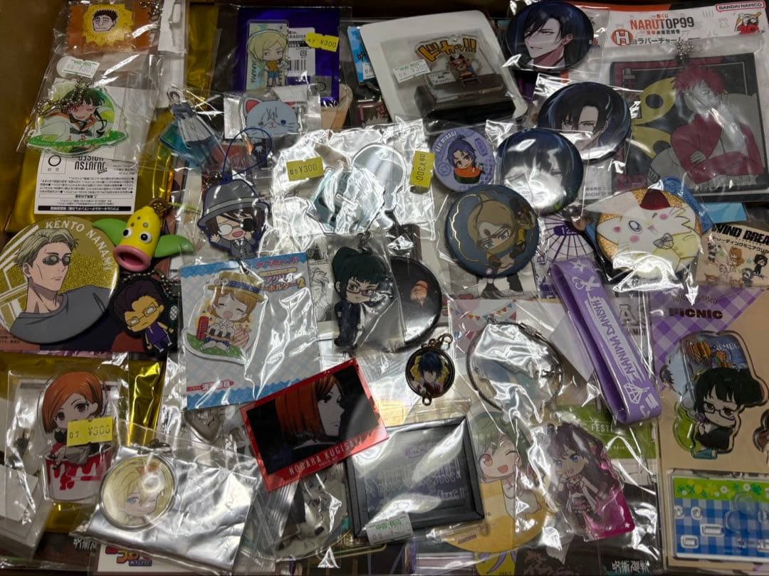 アニメ　アニメグッズ　キャラクターグッズ　まとめ売り　大量　激安　#001