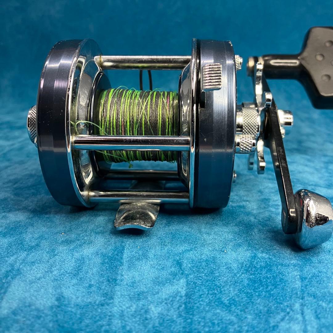 アブガルシア　アンバサダー　5500c ブルーグレー